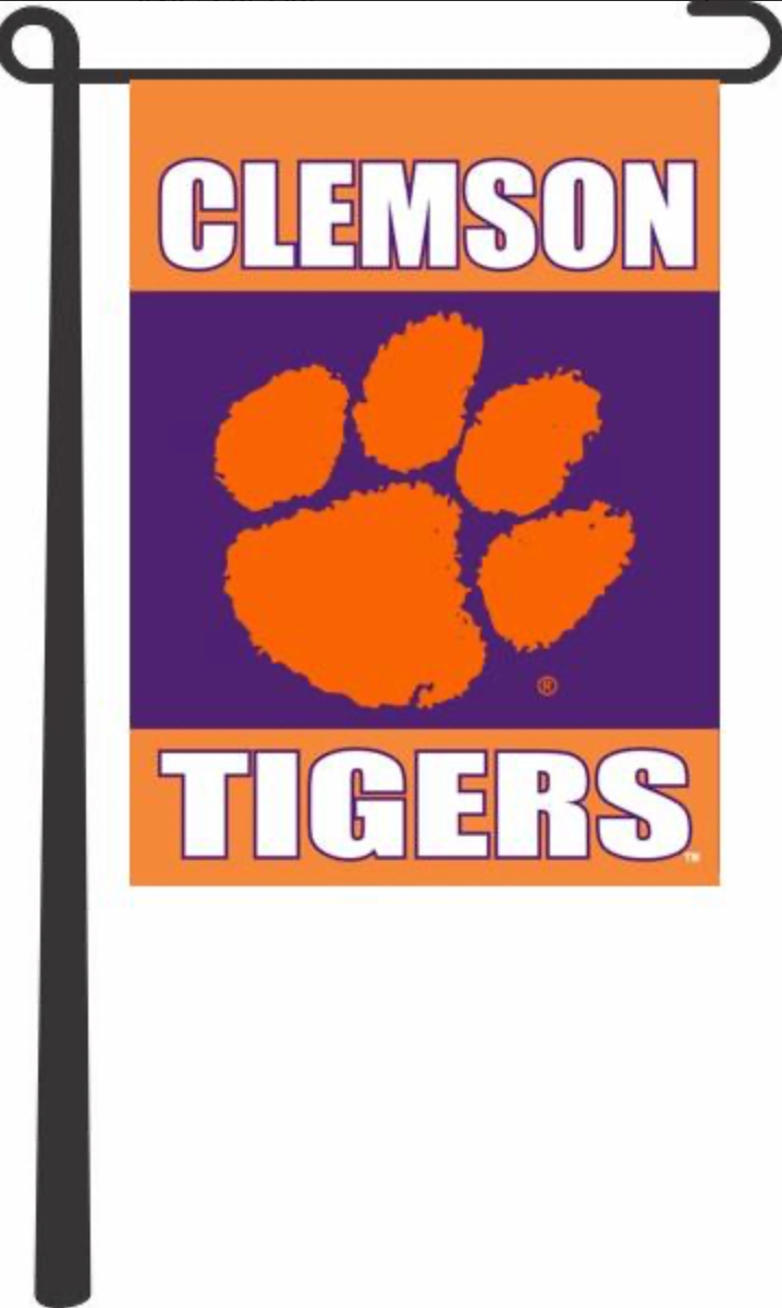 CLE Tiger Paw Print Garden Flag