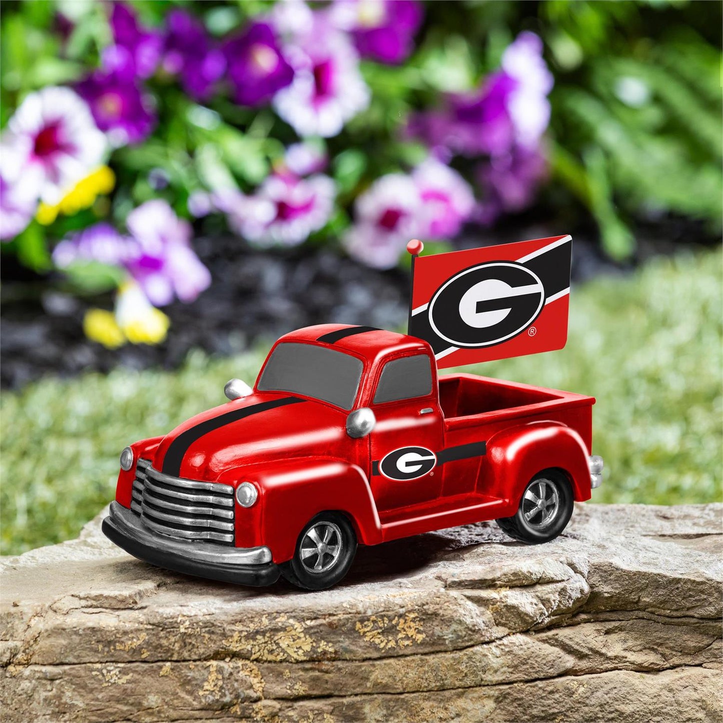 UGA Rally Truck Statue with Flag