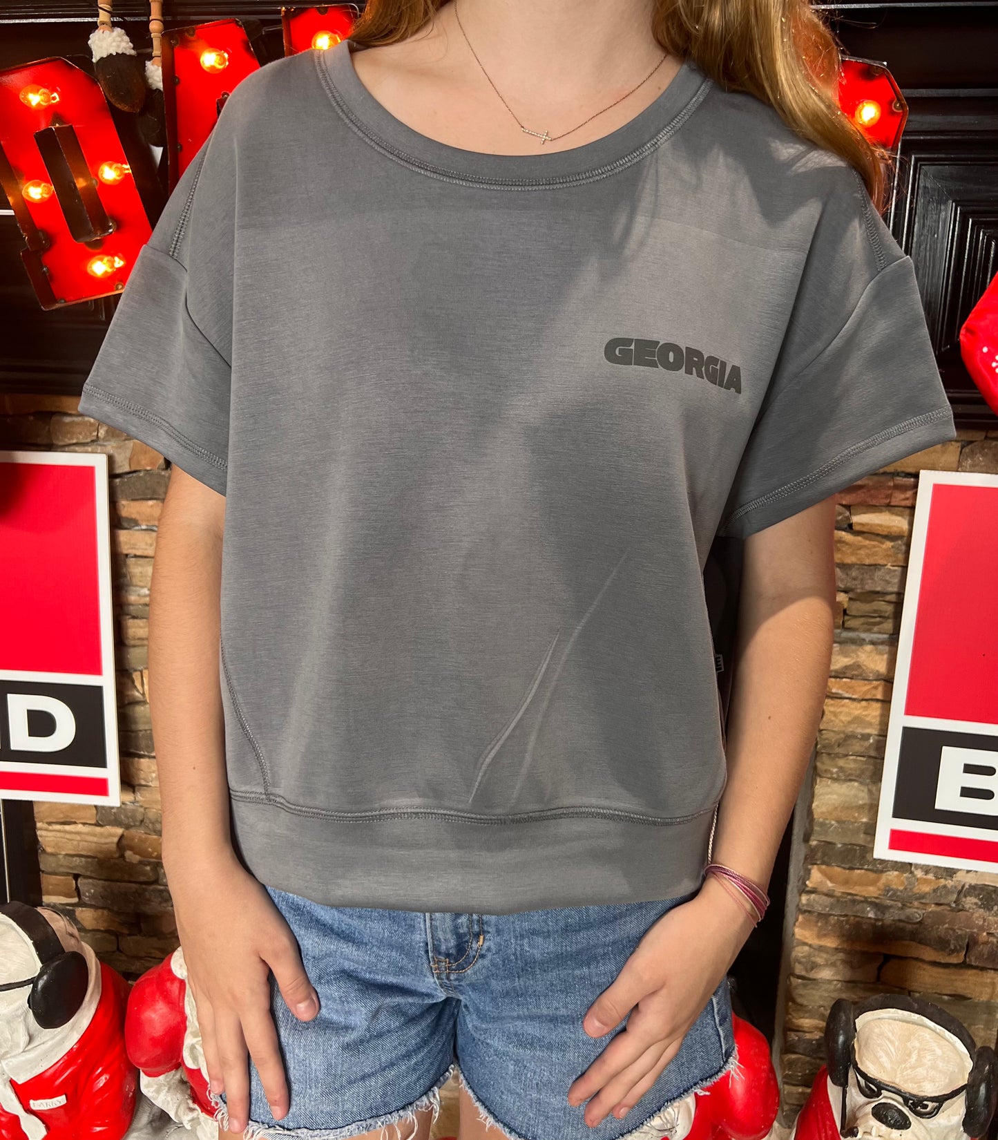 UGA Sand Wash Crop Short Sleeve Crew